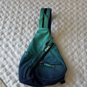 NWT sling/backpack crossbody beautiful canvas bag